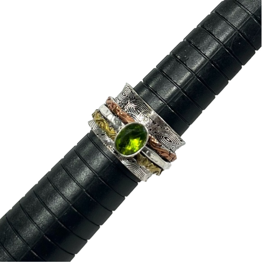 SPINNER! Vintage 925 Peridot Spinner Ring size see photos